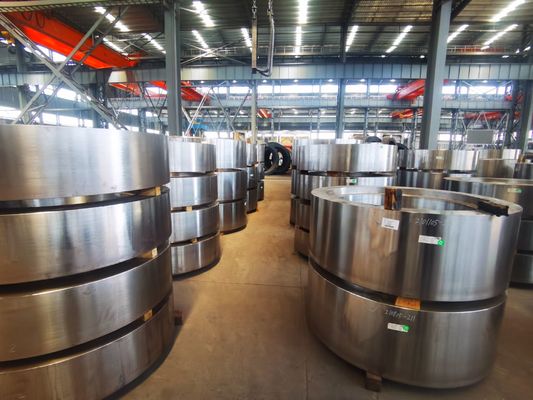 مقاومت تسلیم 650 مگاپاسکال، حلقه‌های آهنگری شده 42CrMo4 مناسب برای چرخ‌دنده‌های گیربکس که استحکام و مقاومت در برابر سایش مکانیکی را ارائه می‌دهند.