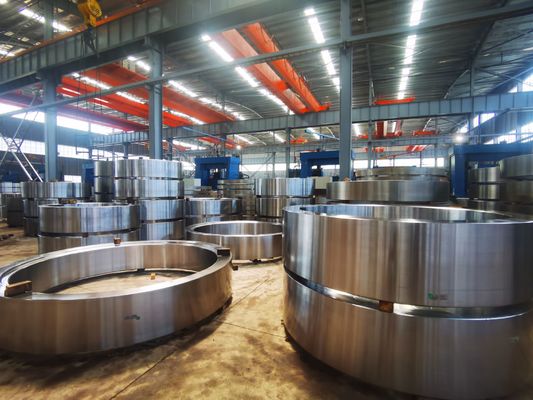 درمان حرارتی Q T حلقه های فولادی جعل شده با سختی 240 320 مناسب برای قطعات ماشین آلات صنعتی با قدرت بالا